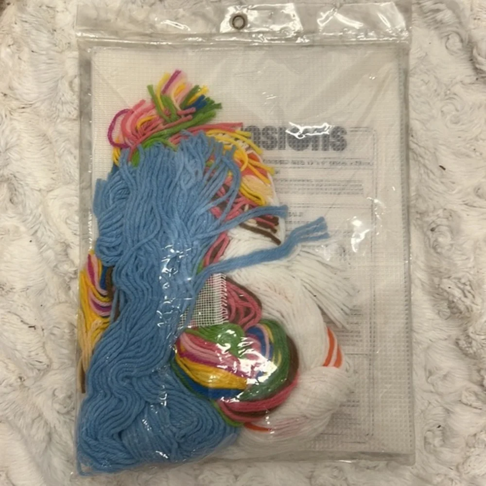 Vintage Dimensions‎ Needlepoint Kit Photo Frame
